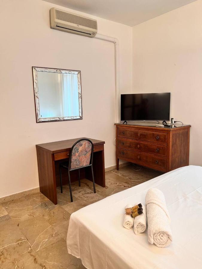 Casa Radiosa Varese Rooms Kültér fotó