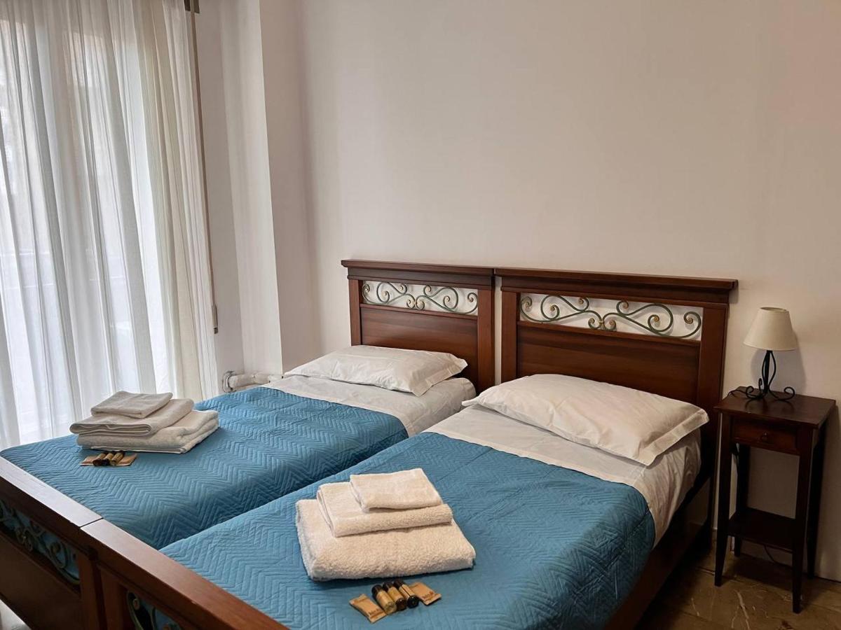 Casa Radiosa Varese Rooms Kültér fotó
