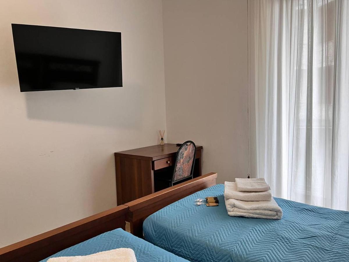 Casa Radiosa Varese Rooms Kültér fotó