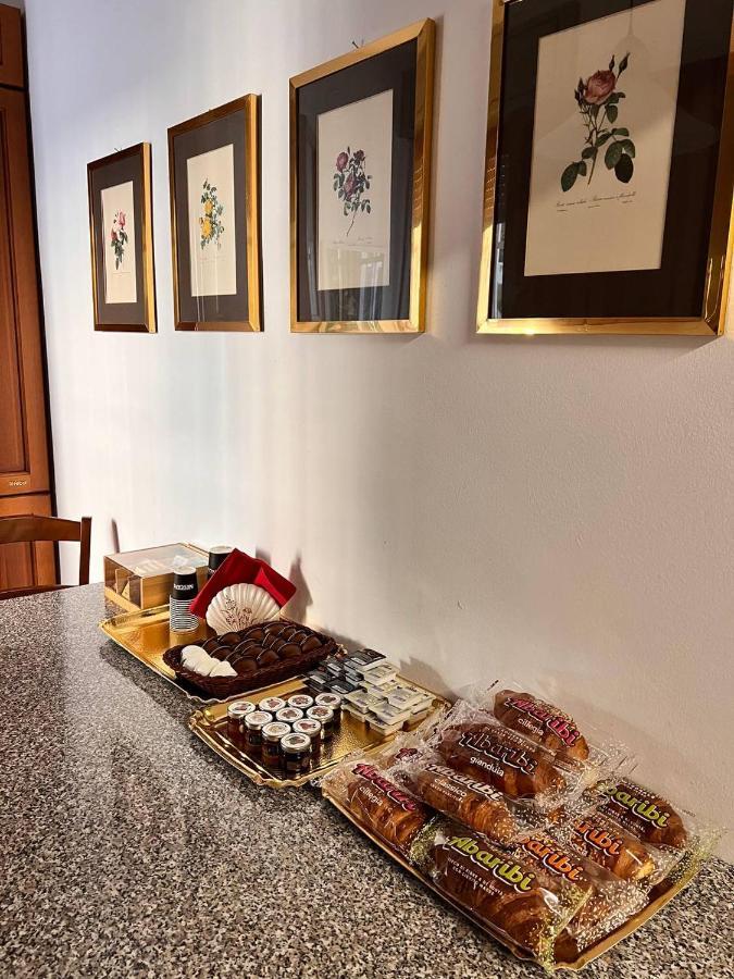 Casa Radiosa Varese Rooms Kültér fotó